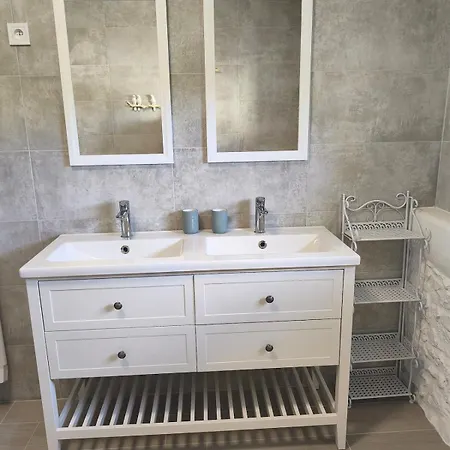 Hébergement de vacances La Plume Blanche Avec Piscine Proche D'albi *
